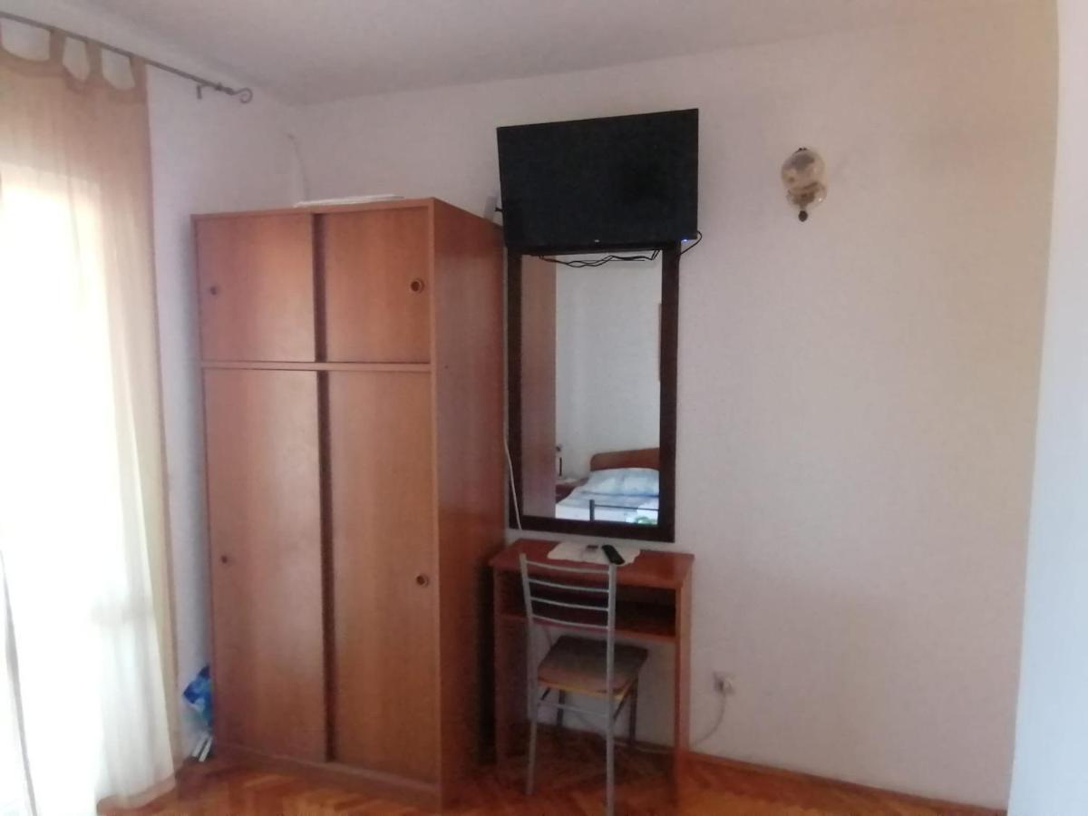 Apartments Piko2 耶尔萨 外观 照片