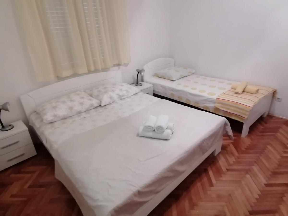 Apartments Piko2 耶尔萨 外观 照片