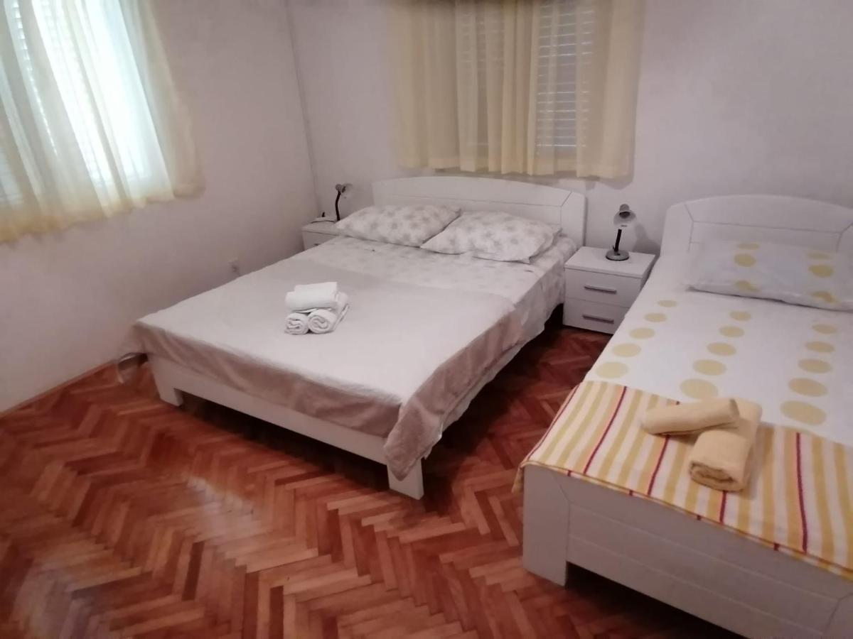 Apartments Piko2 耶尔萨 外观 照片