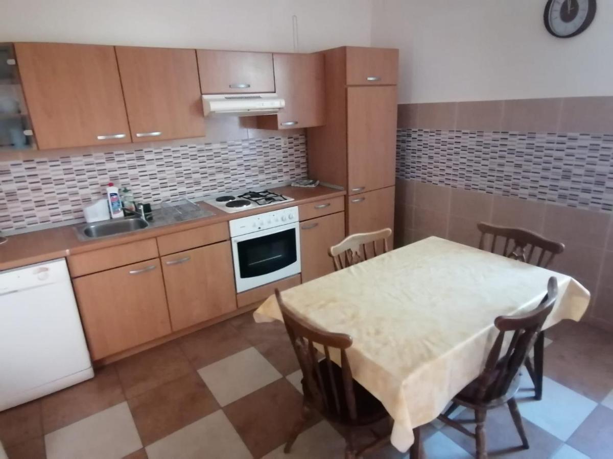 Apartments Piko2 耶尔萨 外观 照片