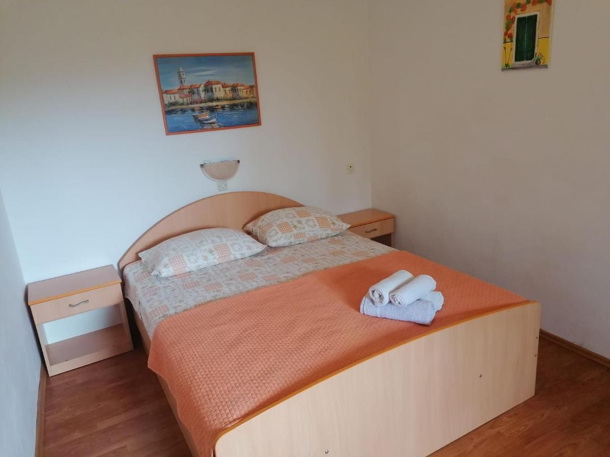 Apartments Piko2 耶尔萨 外观 照片